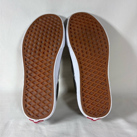 Vans Unisex Charcoal Gray Slip-On Skater Sneakers Men's 7/Women's 8.5 - Picture 11 of 11